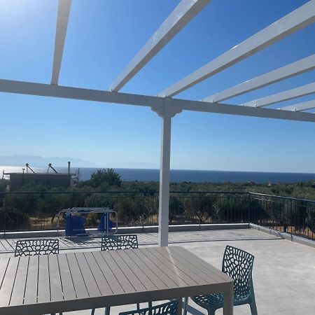 Villa Blue Cocoon - Chrani Messinia Peloponnese- Sea View 800 M From Beach ภายนอก รูปภาพ